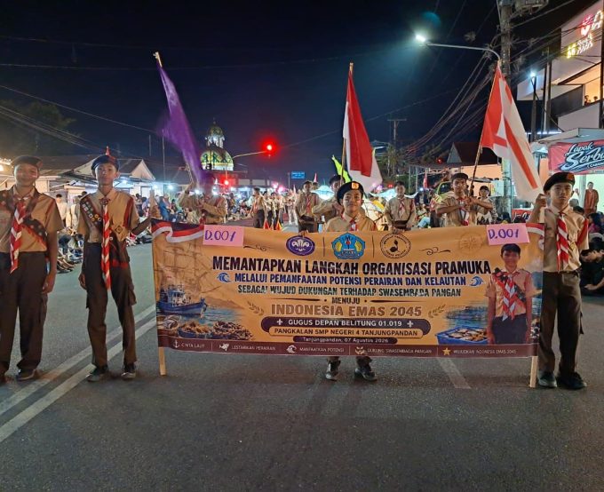 SMP Negeri 4 Tanjungpandan Ikut Semarakkan Pawai Tanglong Belitung 2026